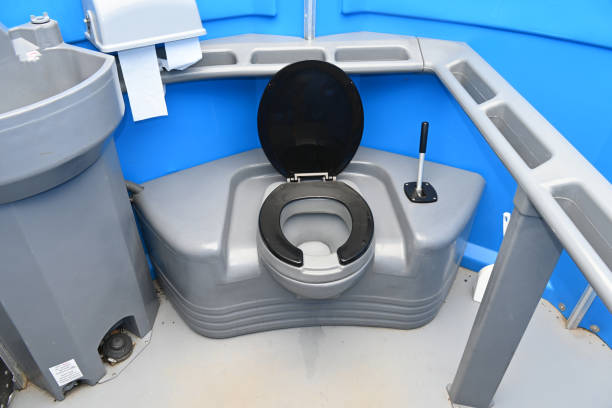Best Portable restroom trailer rental  in Lake Junaluska, NC